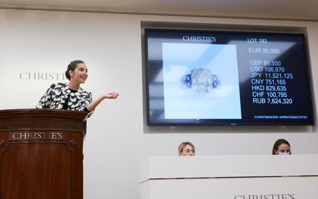 Épisode #34 – Camille de Foresta, commissaire-priseur chez Christie’s